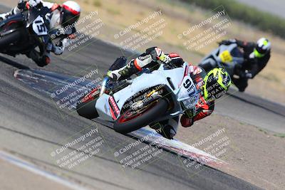 media/Aug-19-2022-TrackDaz (Fri) [[a0110a8595]]/Club Race/10am (Outside Grapevine)/